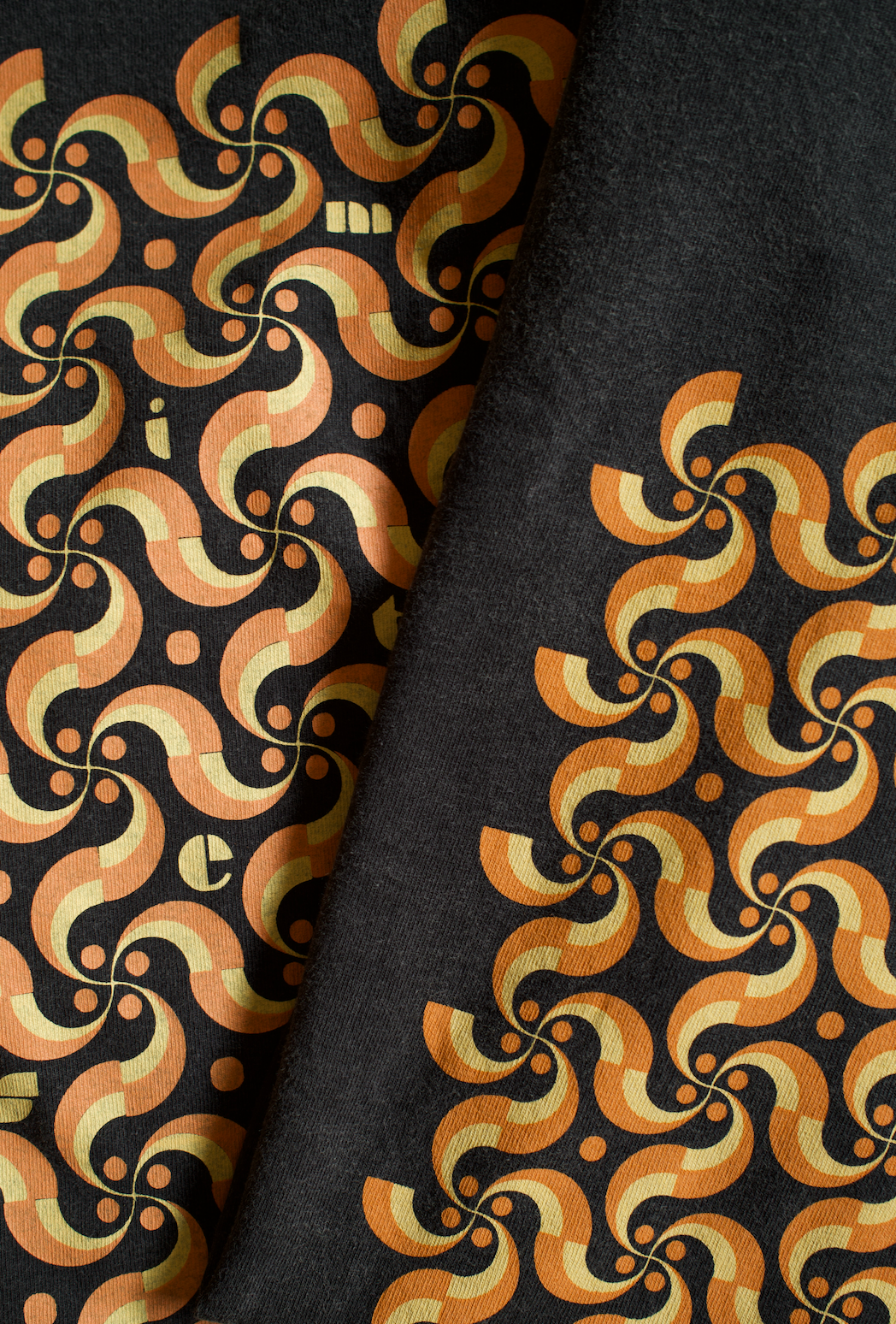 ambient Back Print L/S Pocket T-shirts